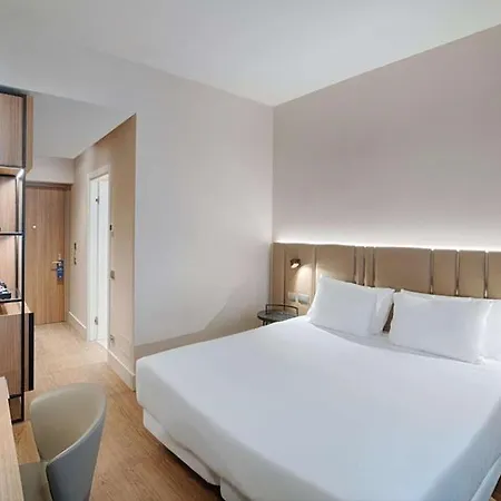 Hotel Nh Corso Buenos Aires 4*